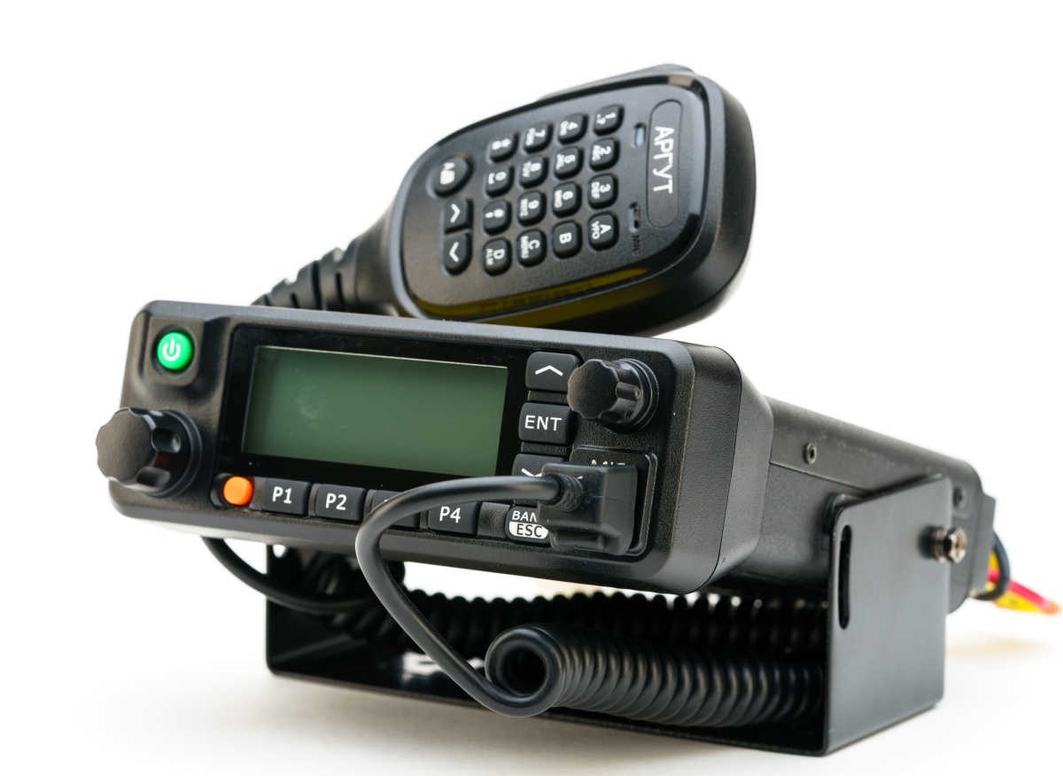 Аргут А-703 DMR VHF мобильная радиостанция